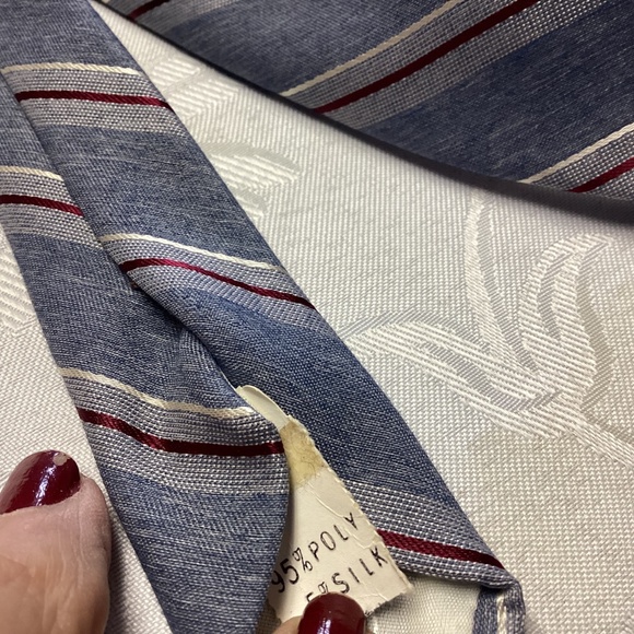 CHRISTIAN. DIOR. VINTAGE TIE. LOGO. BEAUTIFUL STRIPED  PURE DIOR !!!! - Picture 3 of 8